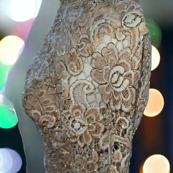 NWT Venus Gold Lace Open Back Midi Cocktail Dress Size 8 - Picture 6 of 13